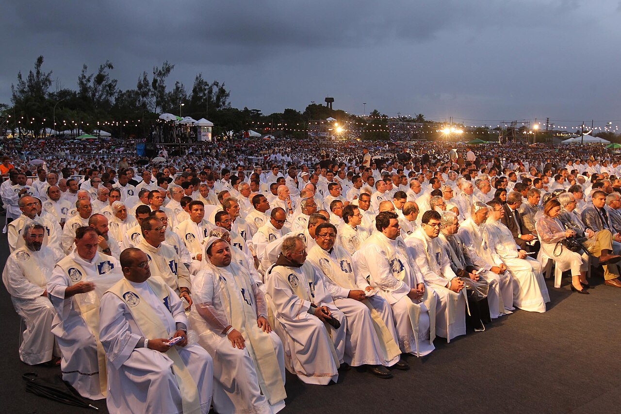 Clergy at the 2011 beatification ceremony for Dulce de Souza Lopes Pontes in Salvador, Bahia