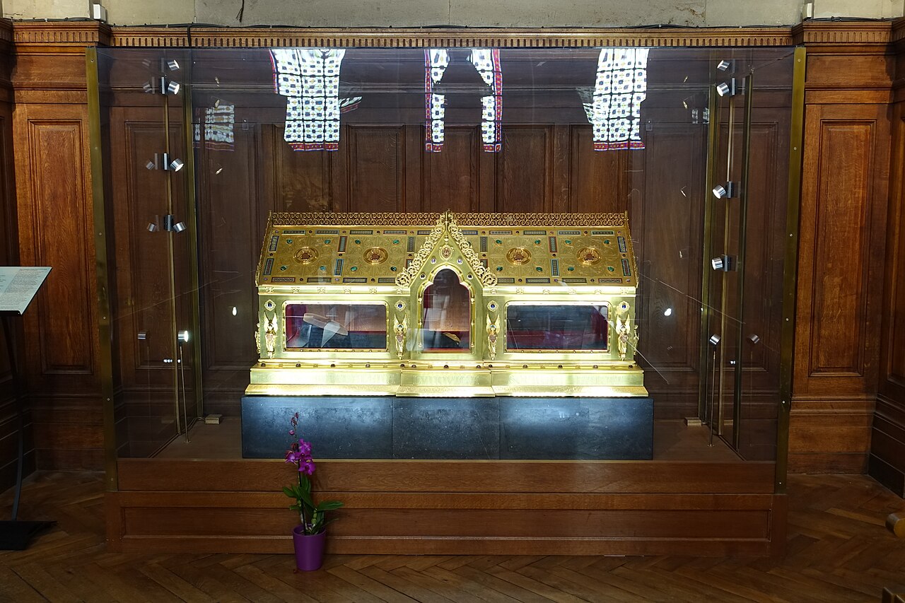 The reliquary identified as Madeleine Sophie Barat's in Saint-François-Xavier, Paris