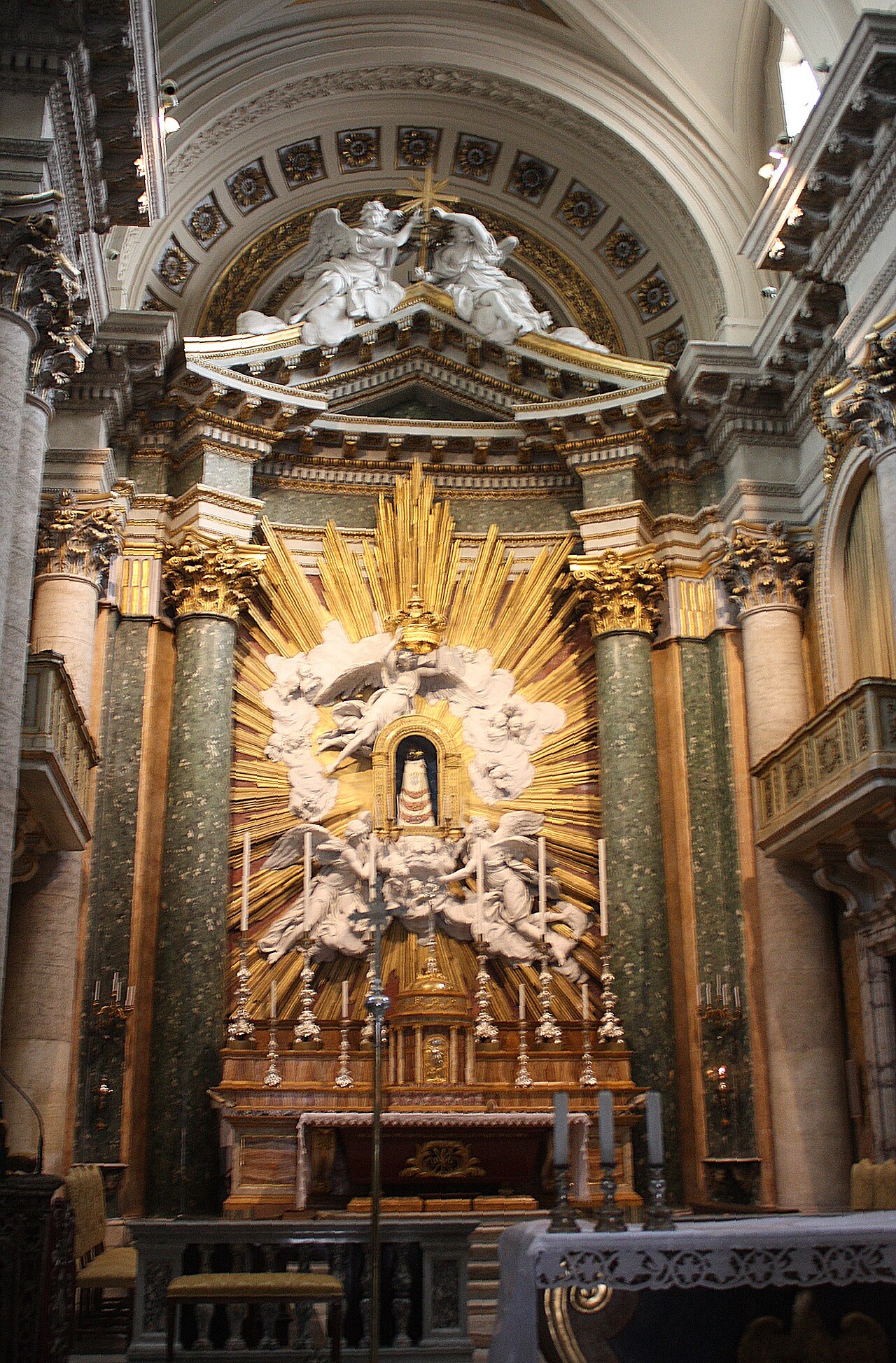 The high altar of San Salvatore in Lauro in Rome