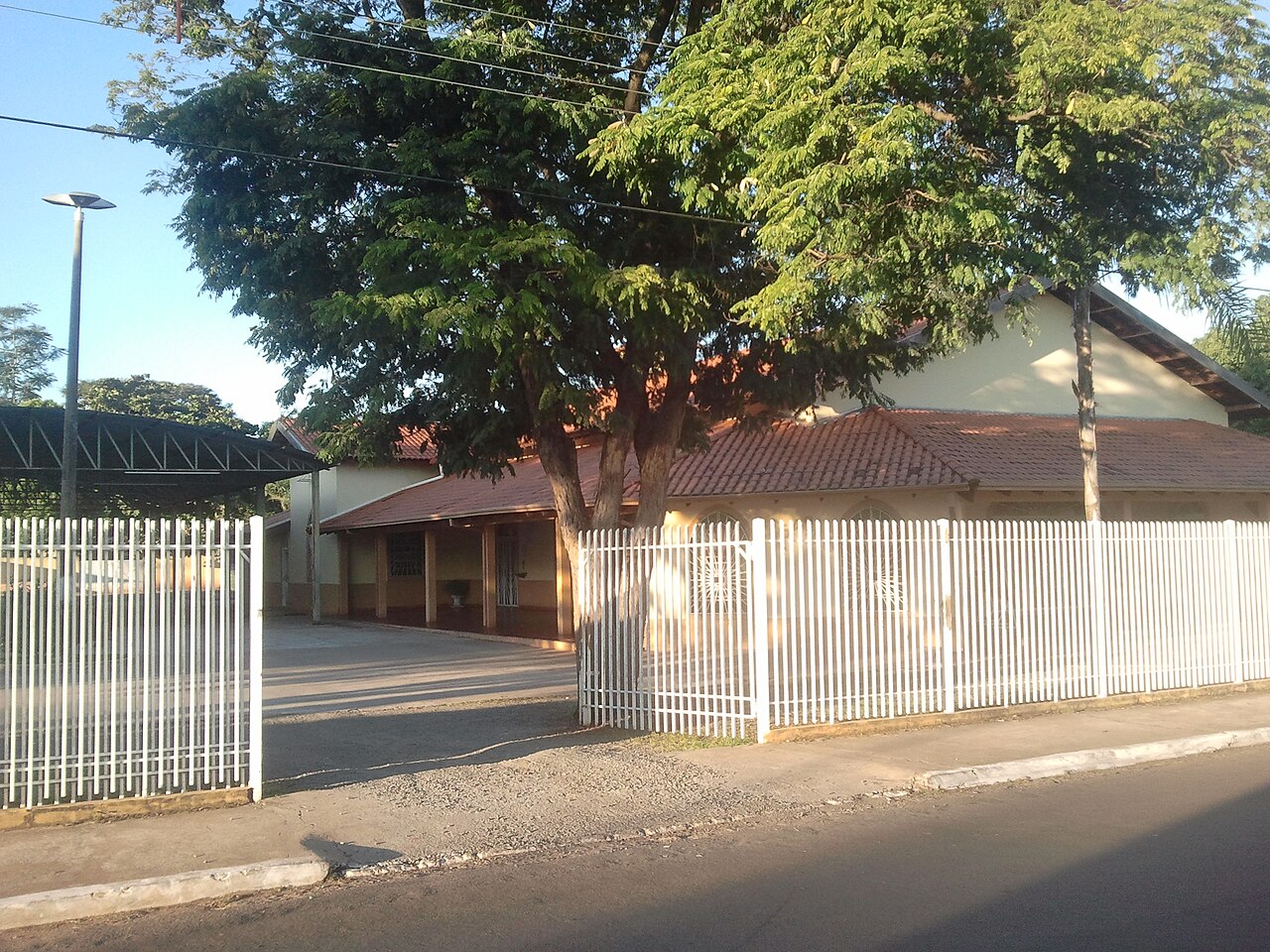 A second view of São Sebastião parish in Campo Grande, Mato Grosso do Sul, photographed in 2012